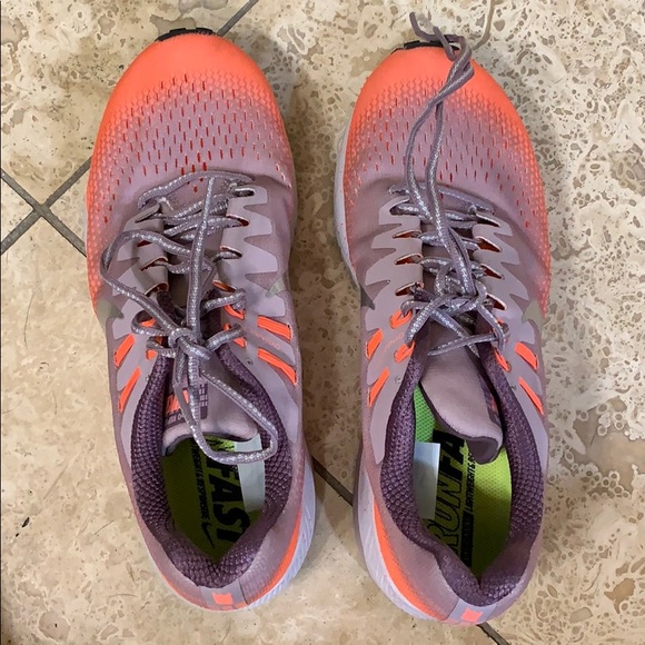 Nike running shoes - Picture 3 of 3